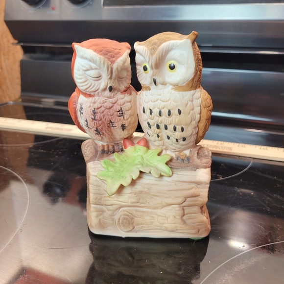 Vintage Royal Crowns Musical Ceramic Owls - Picture 1 of 7